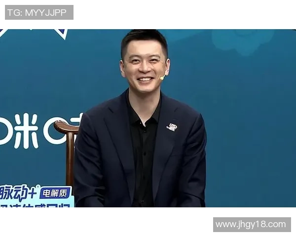 杨鸣直言欧洲裁判标准不一呼吁统一裁判尺度维护比赛公正